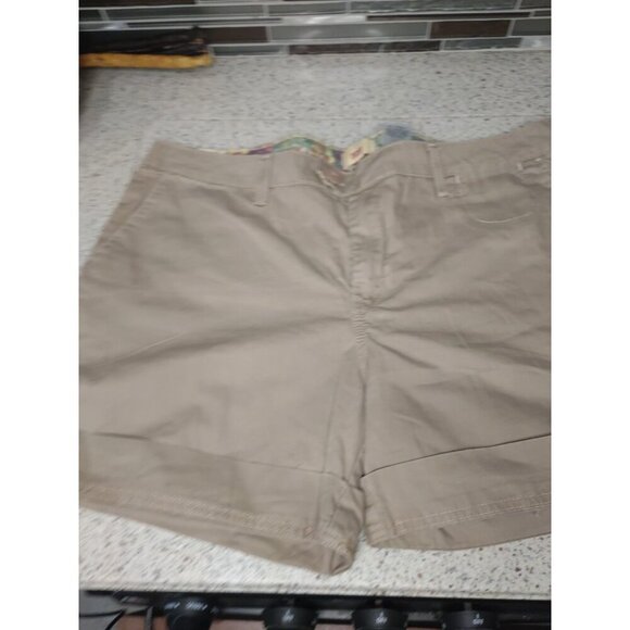 Levis Womens Shorts 16 Tan chino tab twill classic - Picture 1 of 7